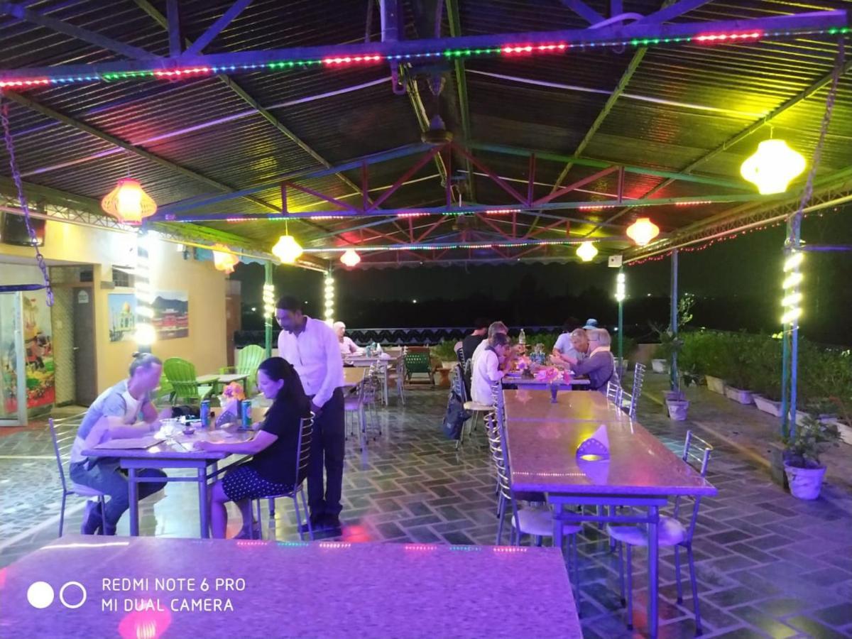 Hotel Taj Plaza, Vip Road, Agra Agra  Εξωτερικό φωτογραφία