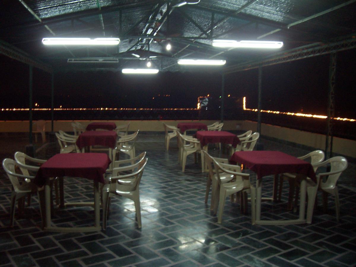 Hotel Taj Plaza, Vip Road, Agra Agra  Εξωτερικό φωτογραφία