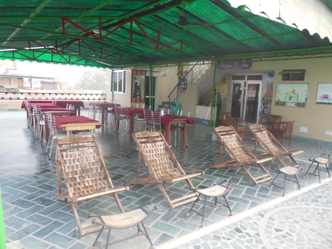 Hotel Taj Plaza, Vip Road, Agra Agra  Εξωτερικό φωτογραφία
