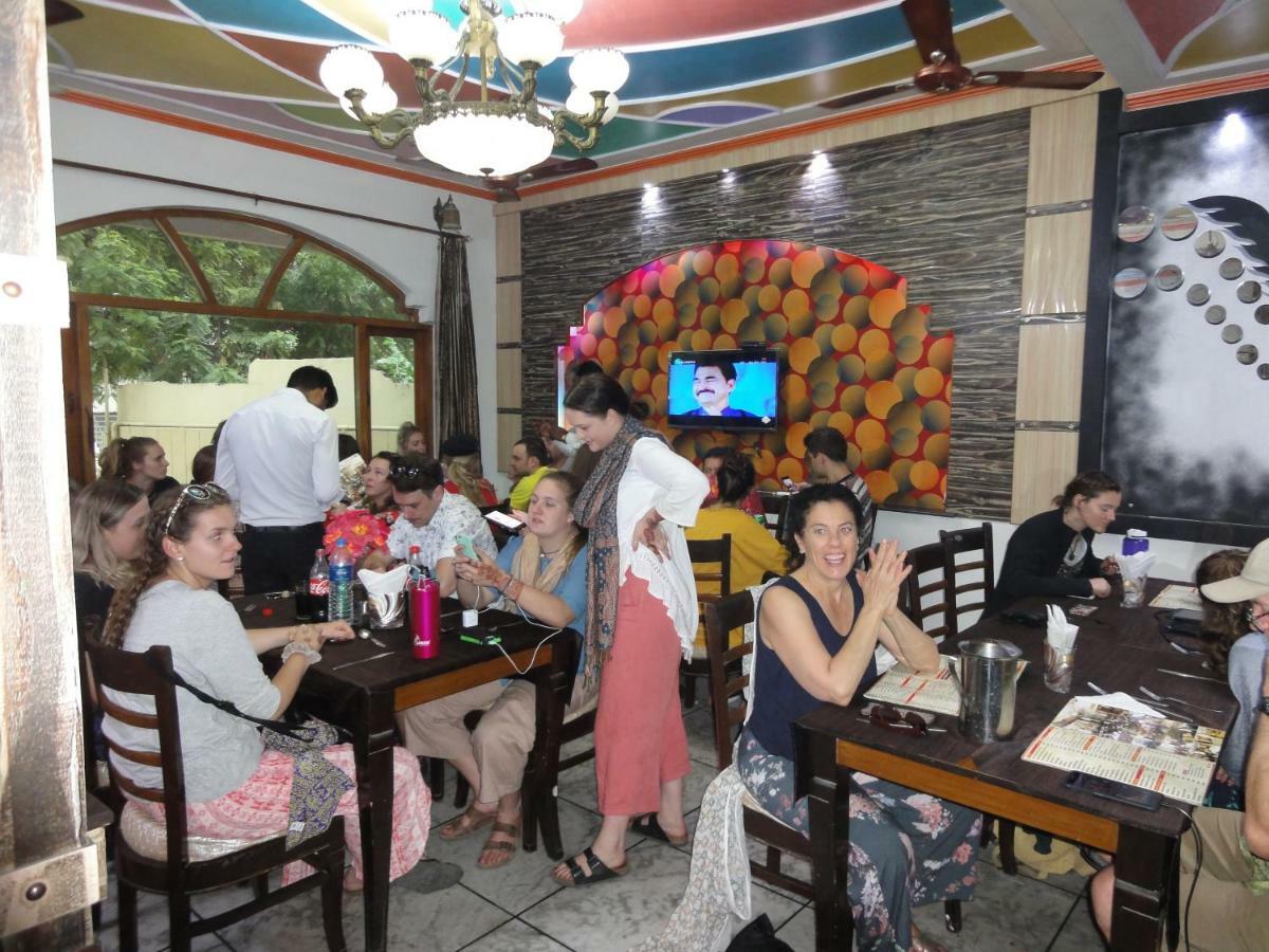 Hotel Taj Plaza, Vip Road, Agra Agra  Εξωτερικό φωτογραφία